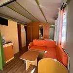 Le De La 3*