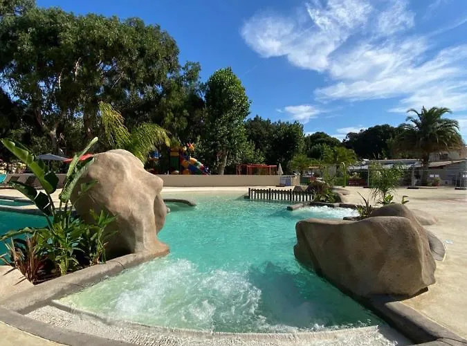 Le Camping De La Plage 3* Aregno