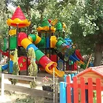 Parque de Campismo Le De La 3*