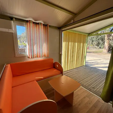 Camping Le De La 3*