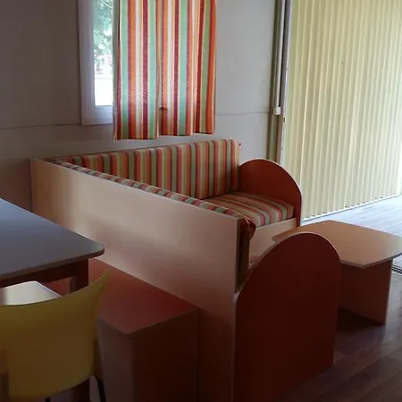 Campingplatz Le De La 3*